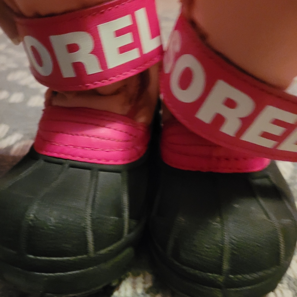 Pink sorel winter boots